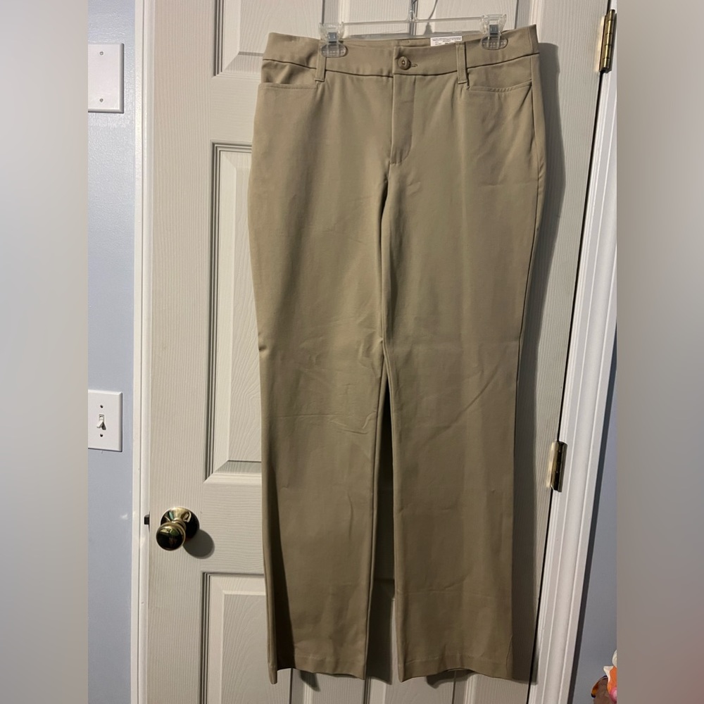 NWT St John’s Bay straight leg khaki pants